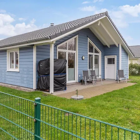 2 Bedroom Stunning In *