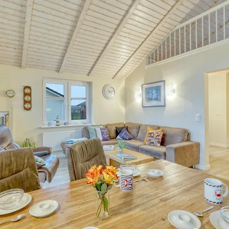 2 Bedroom Stunning In
