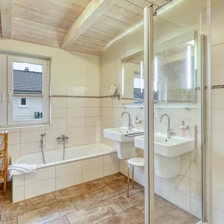 Ferienhaus 2 Bedroom Stunning In